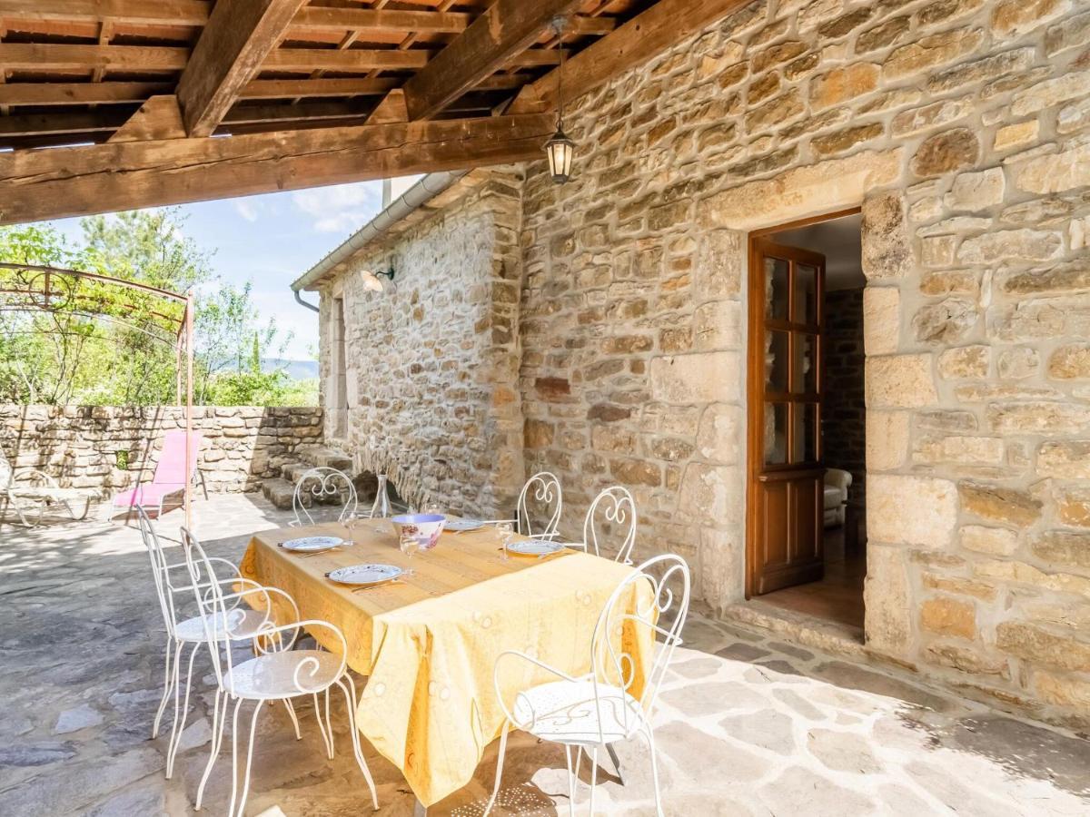 Classy Holiday Home In Les Vans With Pool Chambonas Kültér fotó