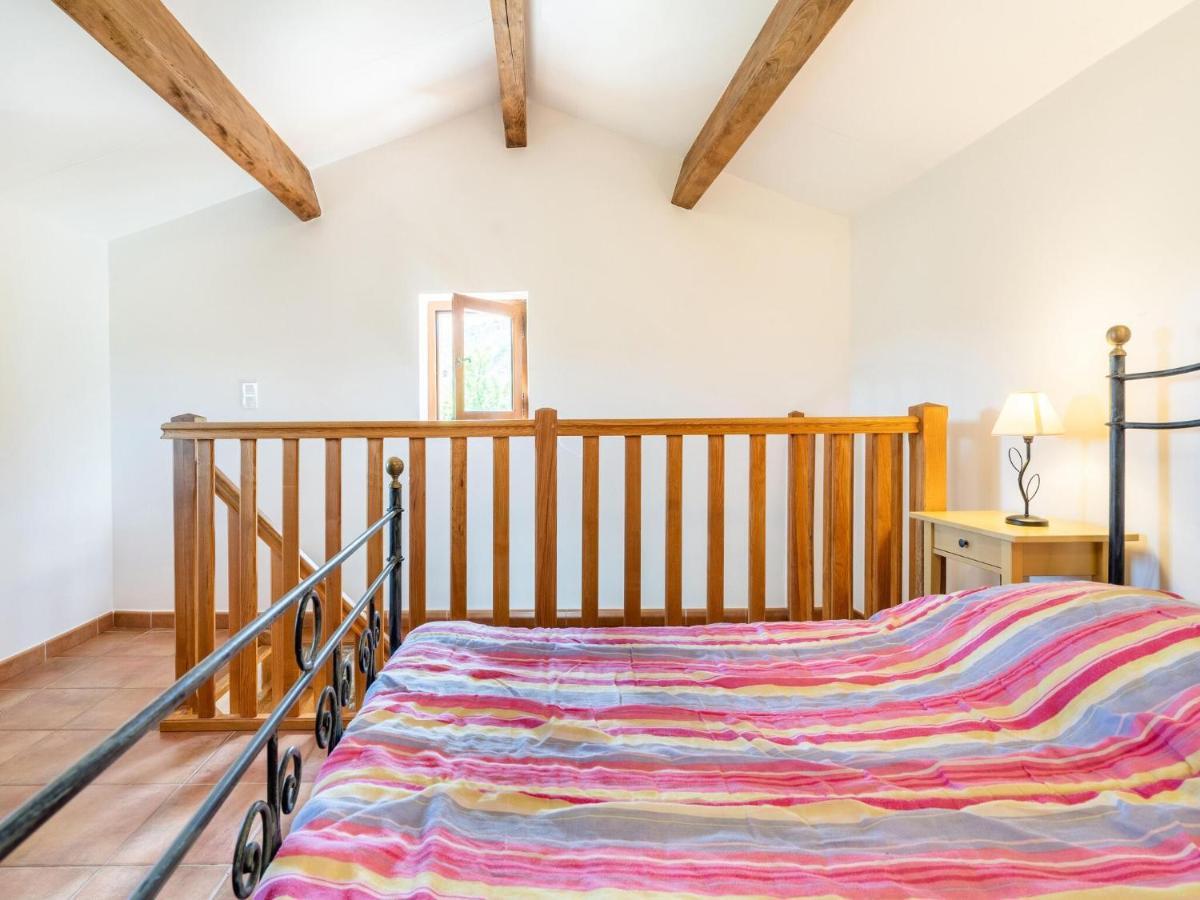 Classy Holiday Home In Les Vans With Pool Chambonas Kültér fotó
