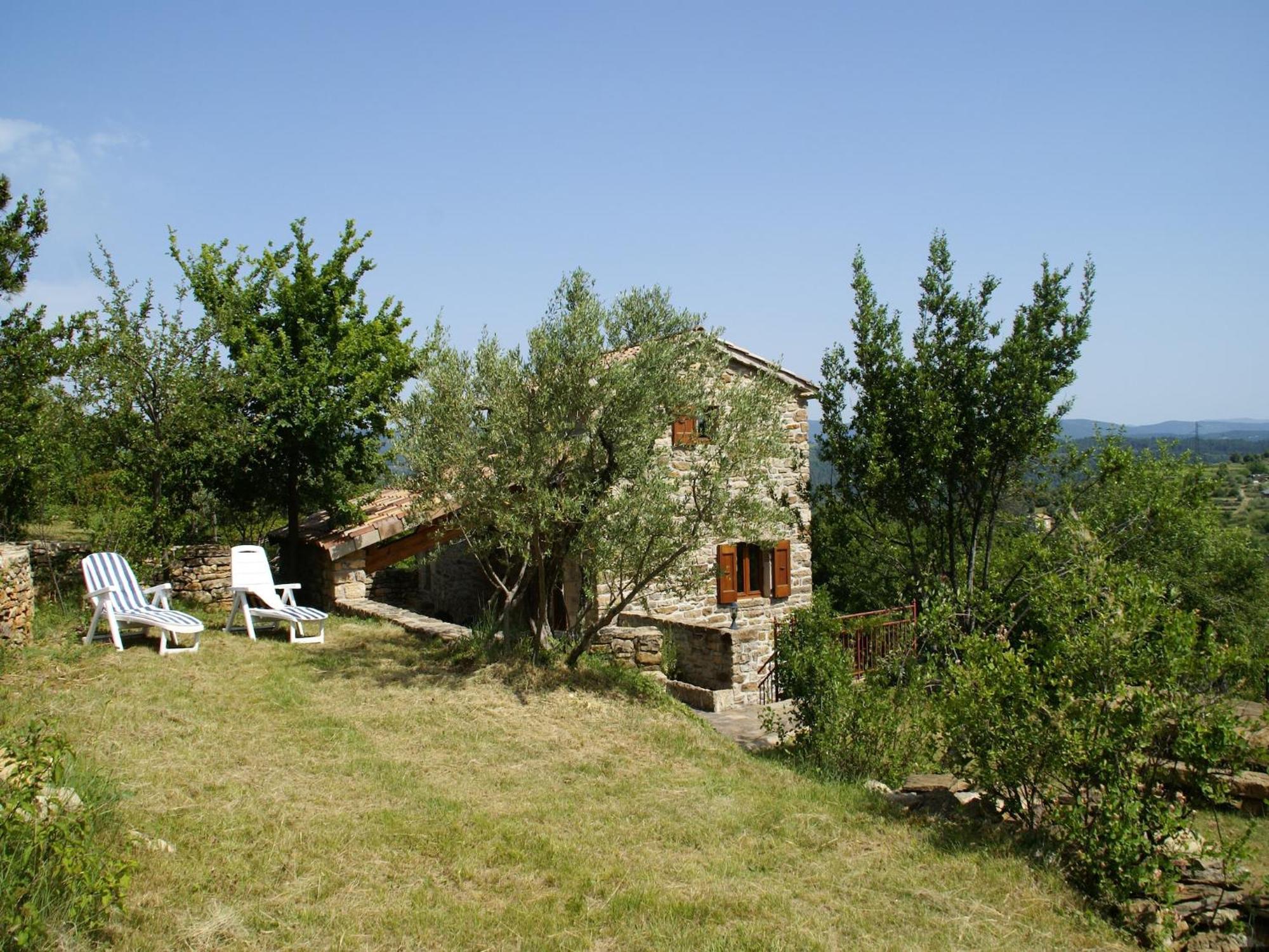 Classy Holiday Home In Les Vans With Pool Chambonas Kültér fotó